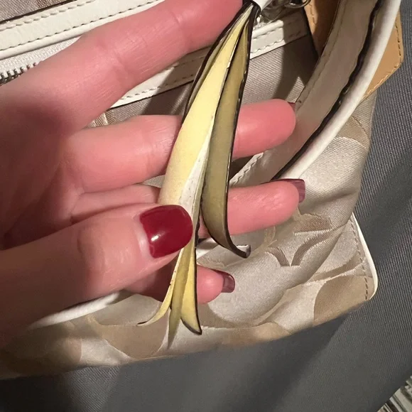 Coach Beige Signature Shoulder Bag - Picture 2 of 12